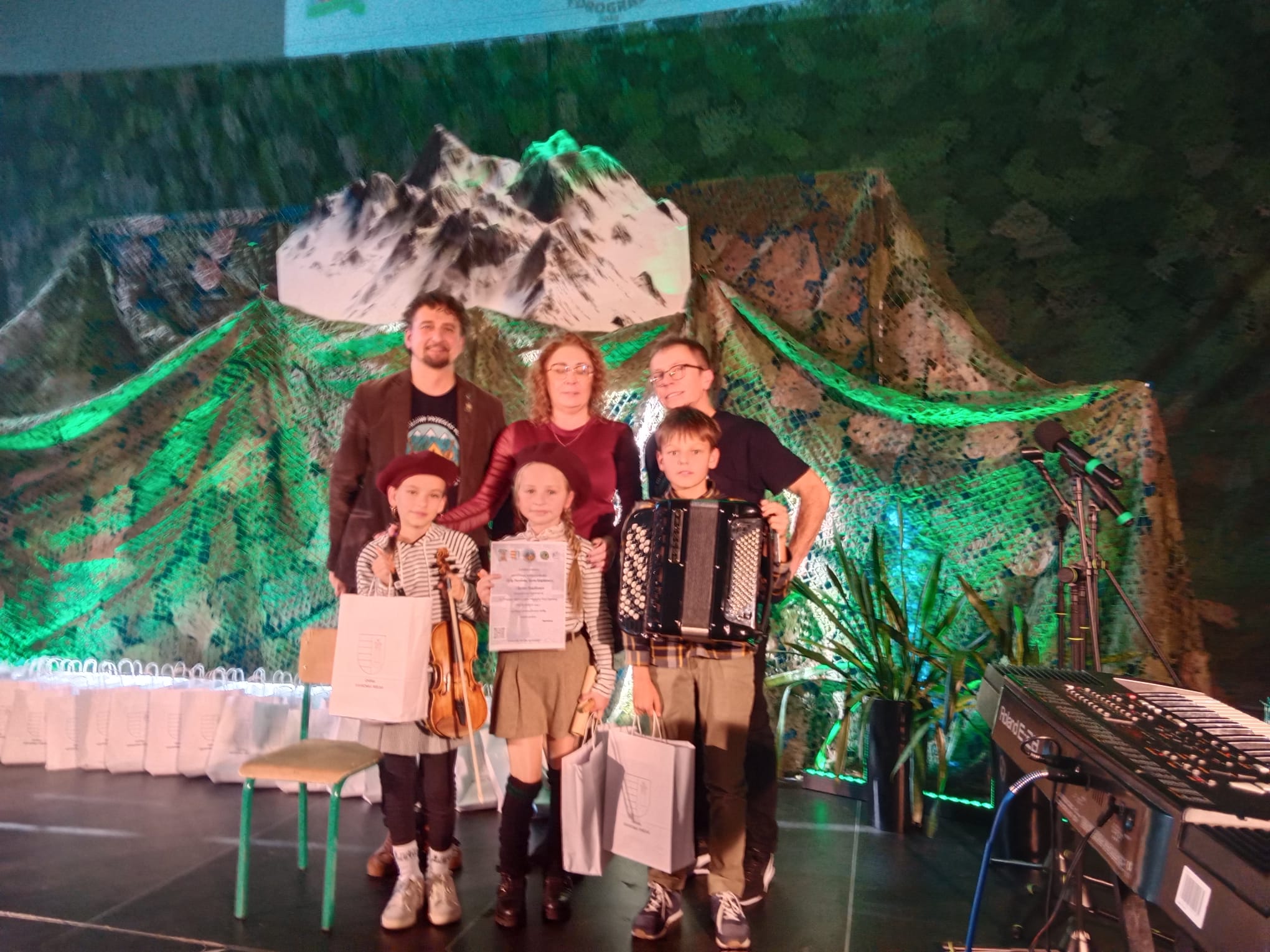 Dziecięco-Młodzieżowy Przegląd Poezji Śpiewanej „WĘDROGRAJEK”!